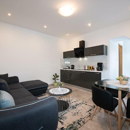 Apartment Emili Opatija Dış mekan fotoğraf