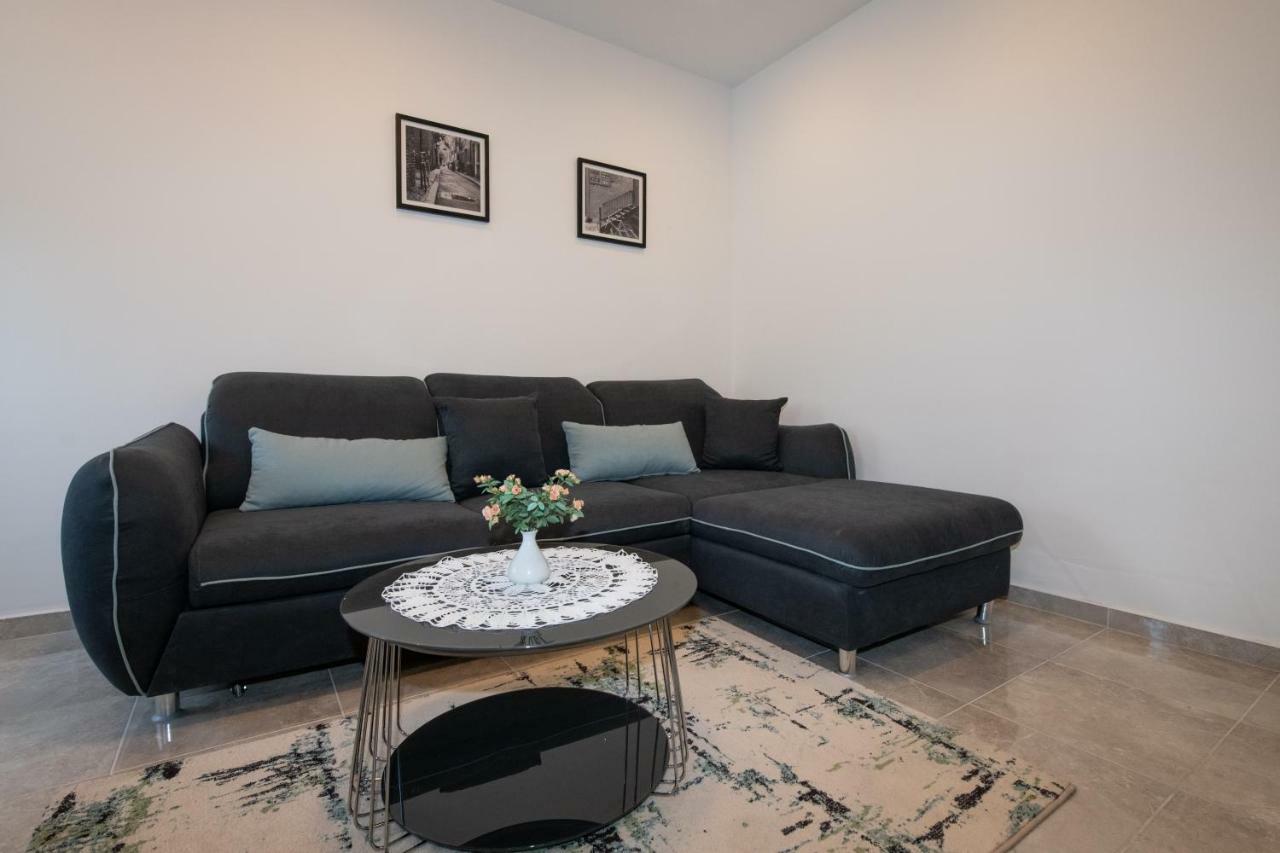 Apartment Emili Opatija Dış mekan fotoğraf